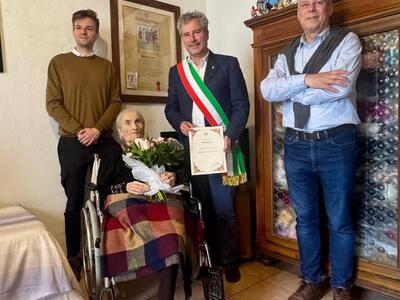Tanti auguri a Giuliana e alle sue meravigliose 104 primavere