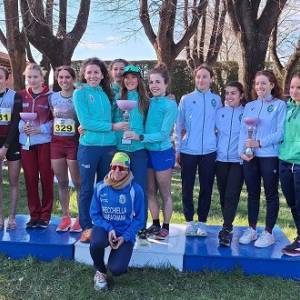 Podio vittoria Orecchiella cross 2025 Lucca